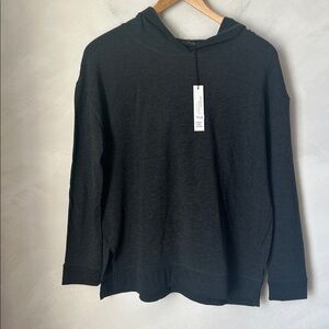 NWT Majestic Filiatures Hoodie pullover hooded top size small French touch